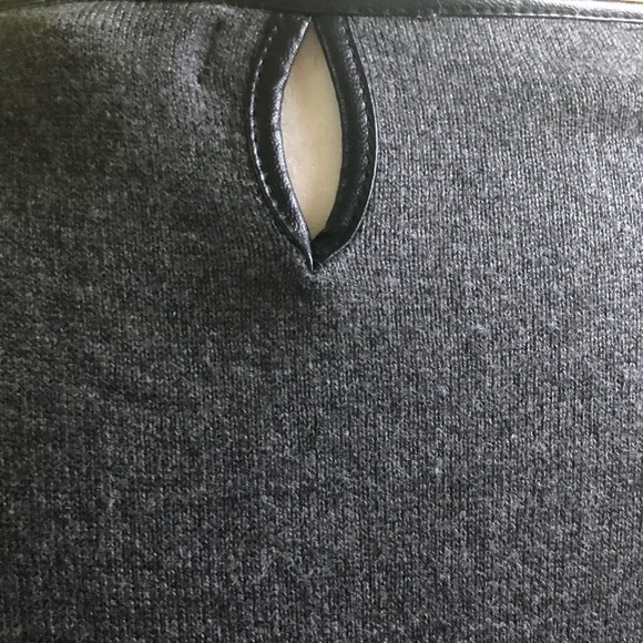 Dalia Long Sleeved Tunic w/pockets /Pleather trim! - Picture 6 of 11